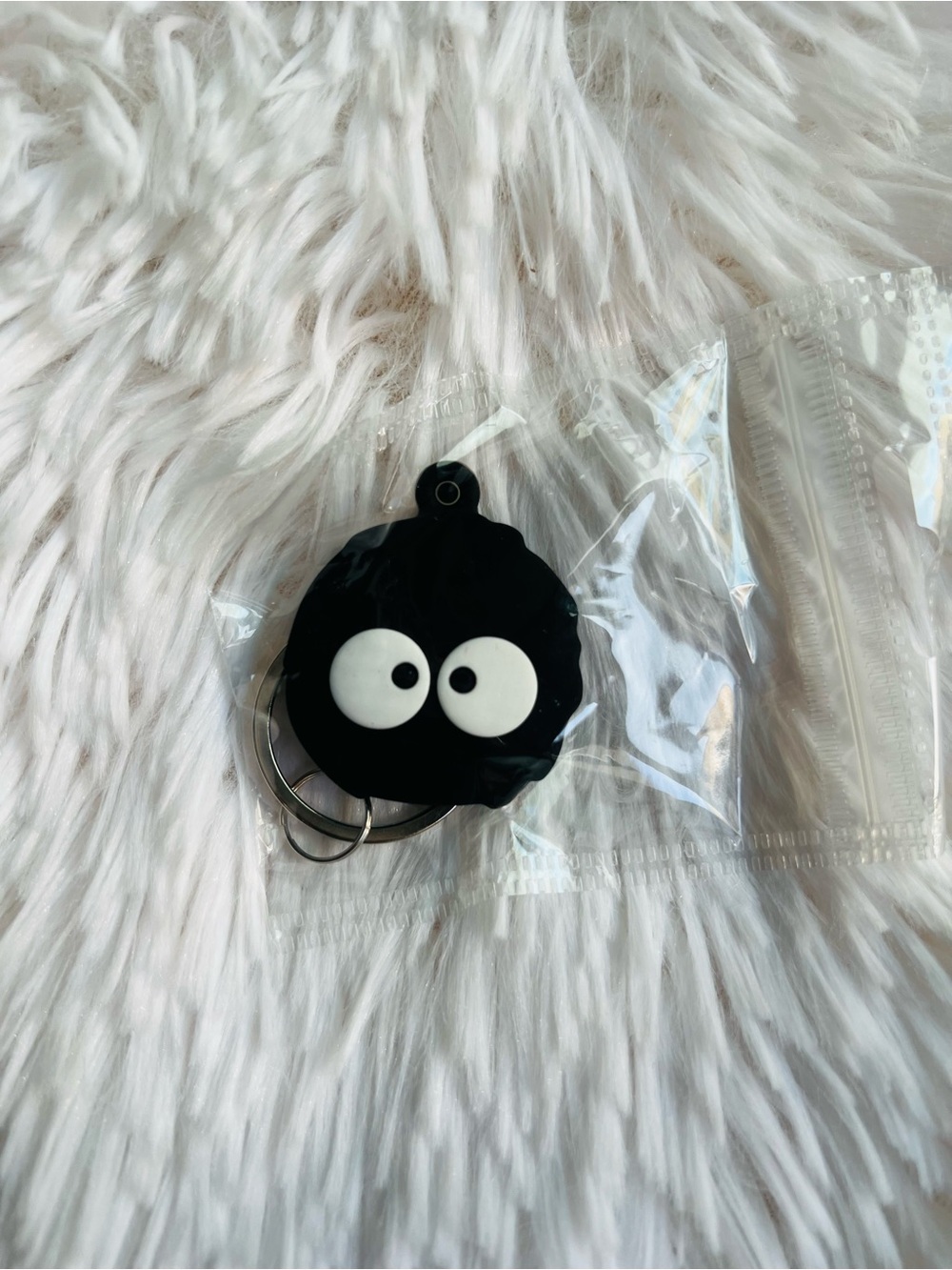 Studio Ghibli Dust Bunny Soot Apple AirTag Keychain Case Accessory